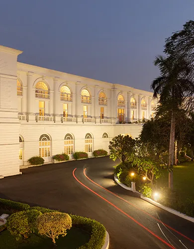 Beautiful Escort Service Hotel Centaur 